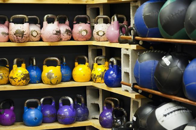 Malgré la réouverture des gyms, l'entraînement à la maison demeure populaire